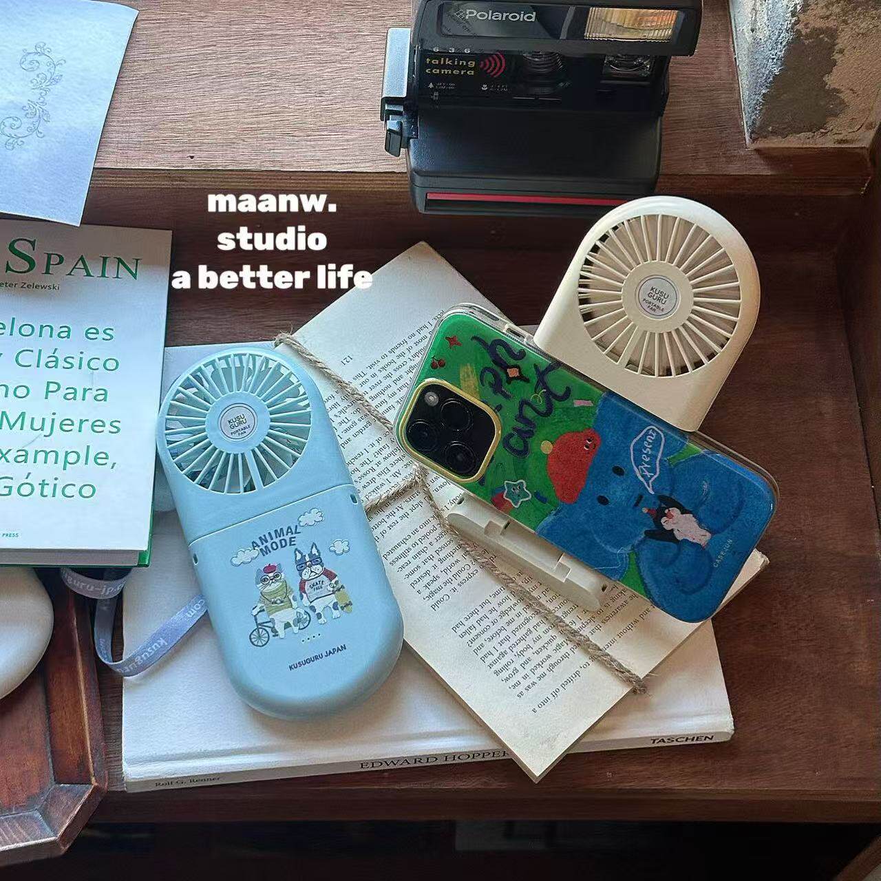 maanw 日本kusuguru便携折叠小风扇手机支架USB充电挂脖桌面两用