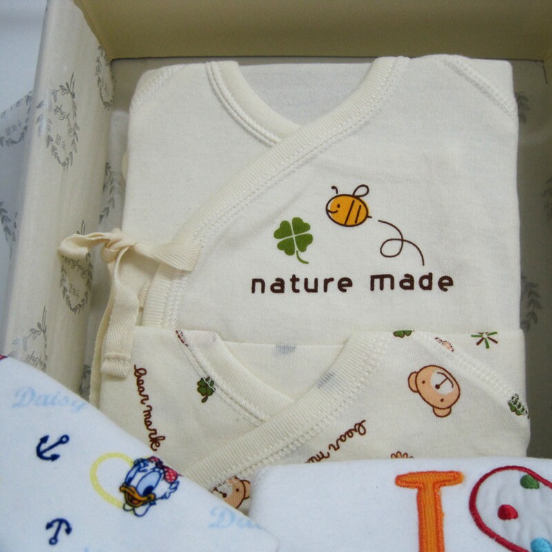 Coffret cadeau pour nouveau-né - vêtements SAMLEE - Ref 1952453 Image 4