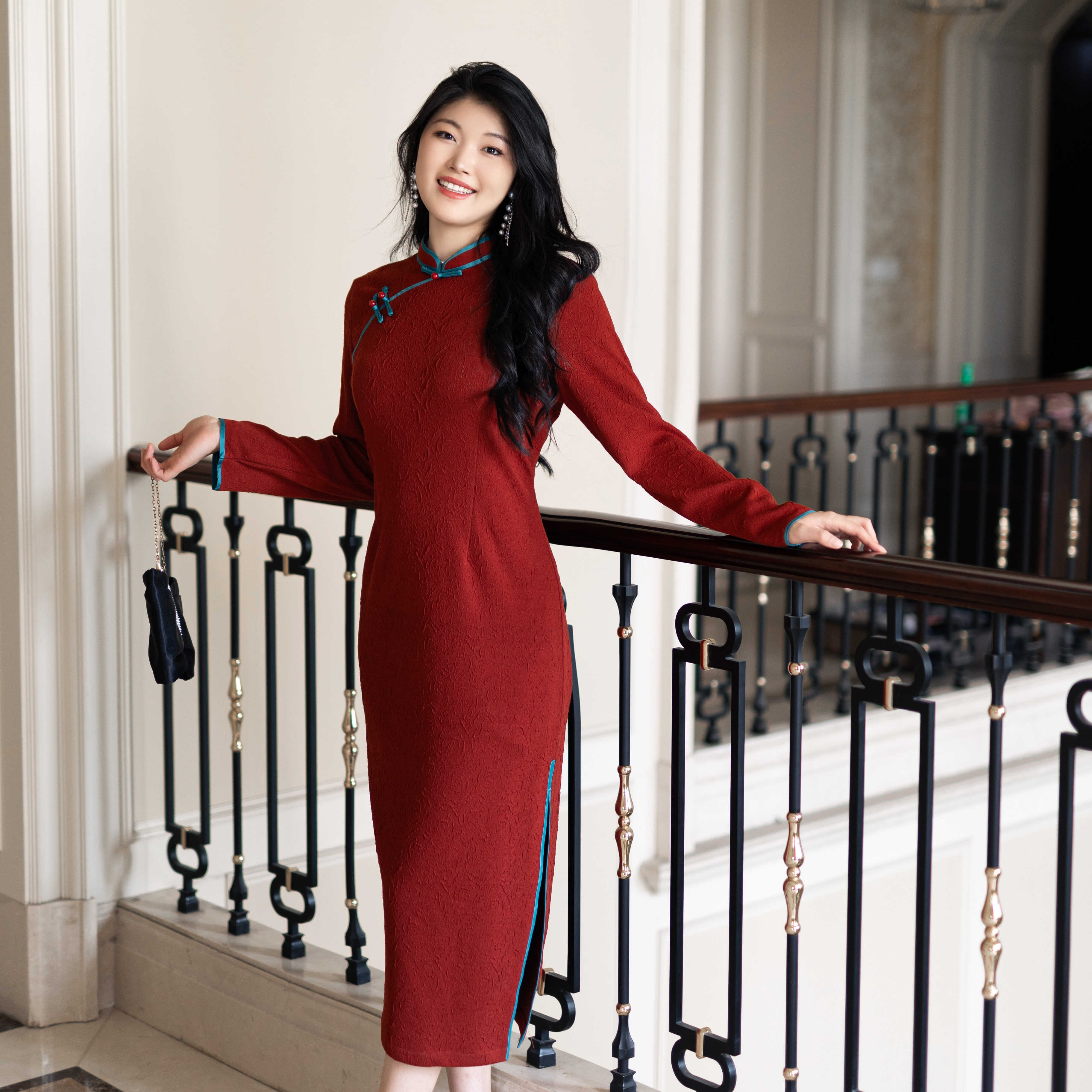2024年秋季敬酒订婚旗袍大码女装显瘦高级弹力红色旗袍胖美美9140