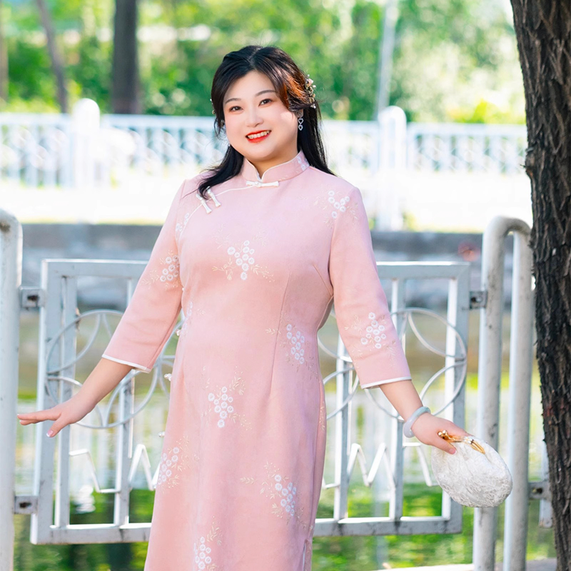 青春大码浅莲加厚显瘦绣花旗袍