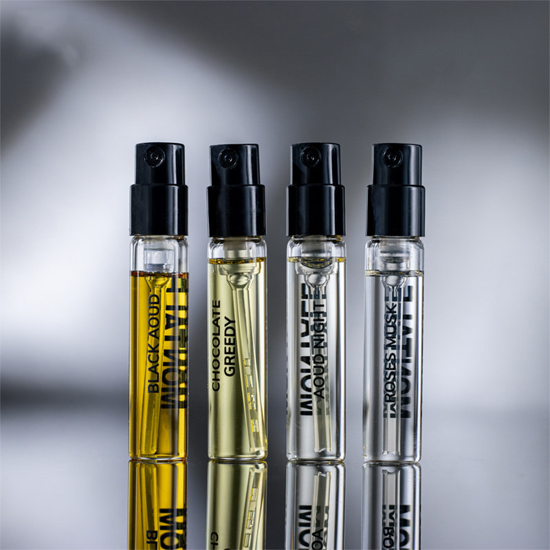 蒙塔莱 沉香之夜/玫瑰麝香/贪吃巧克力/黑沉香木2ml