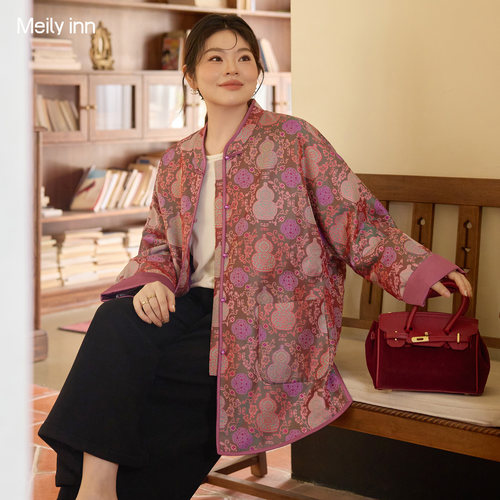 美丽客栈大码女装2025冬新款棉衣胖mm显瘦紫葫盈福缎面提花棉外套