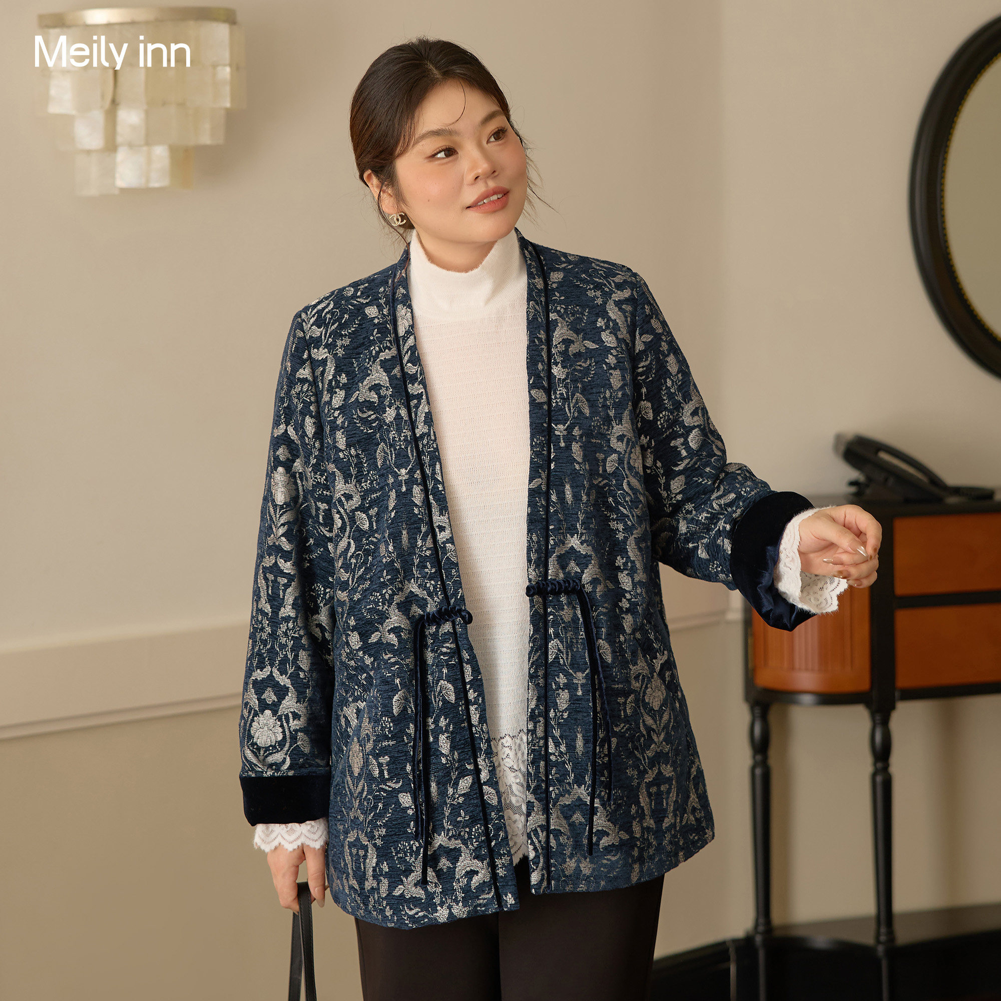 美丽客栈大码女装2025冬新款棉衣胖mm显瘦雪尼尔提花藏蓝色棉外套