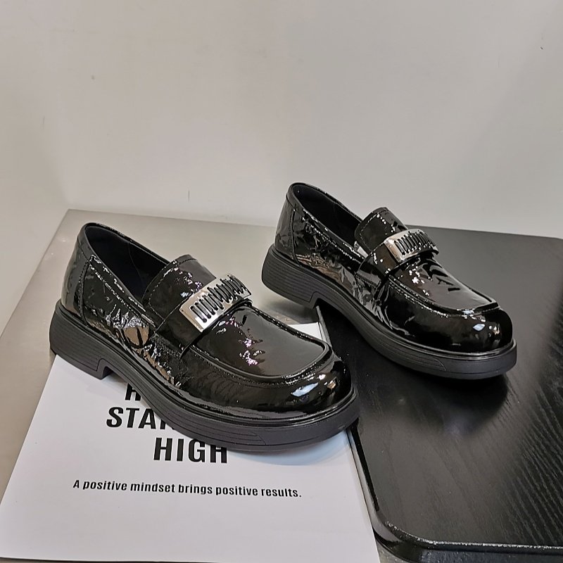 漆皮乐福鞋女2026年春季新款百搭英伦风黑色小皮鞋一脚蹬软底单鞋