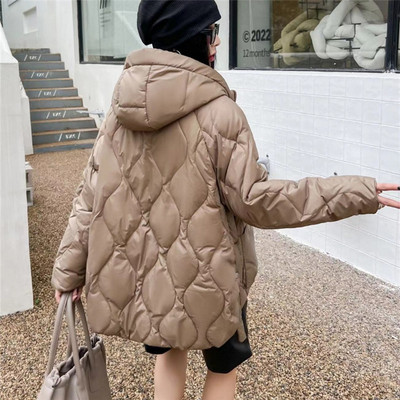 宽松休闲白鸭绒中长款连帽羽绒服