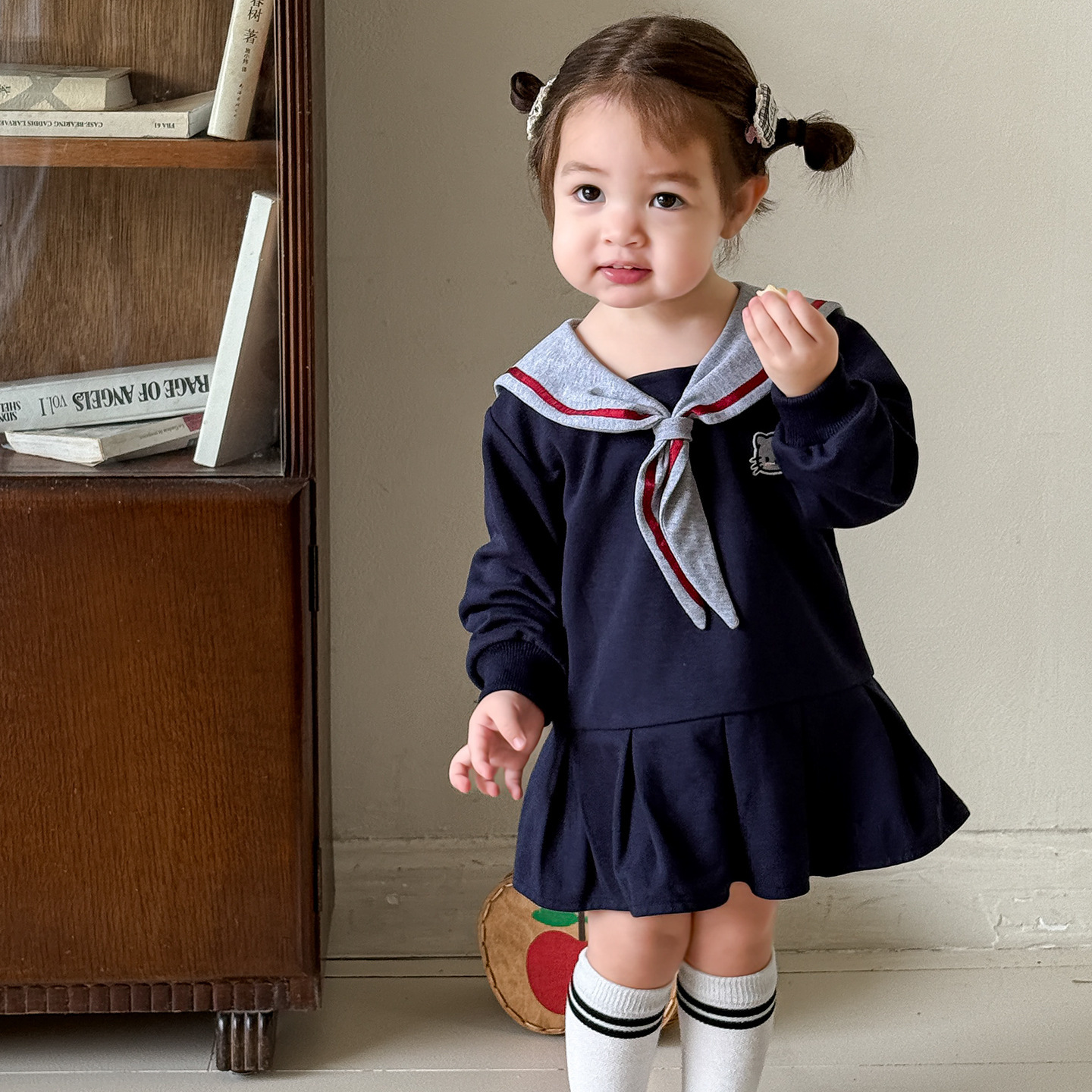 2025秋季新品女童韩版海军领学院风连衣裙女宝宝洋气长袖公主裙