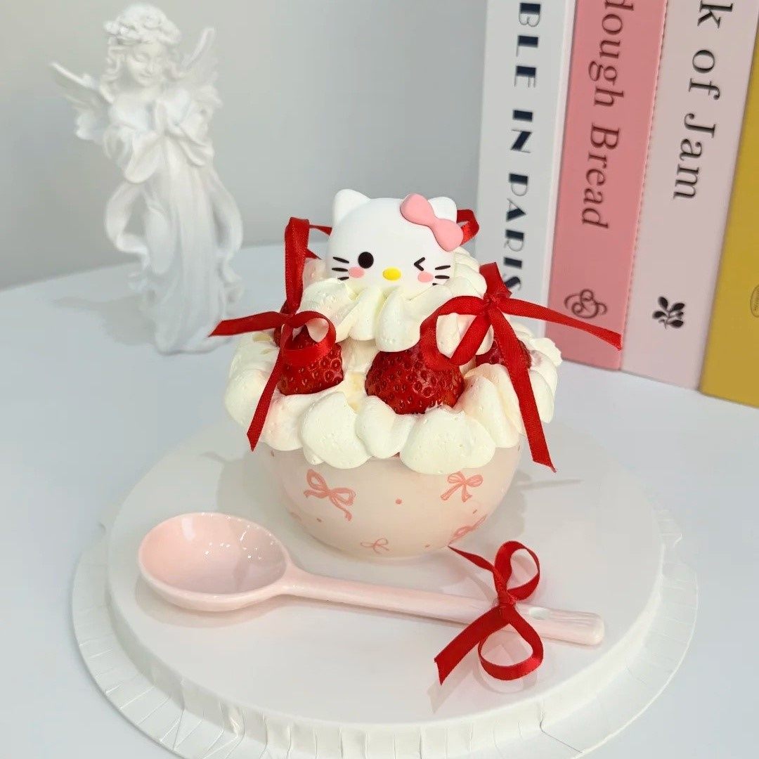 小红书同款网红陶瓷碗甜品蛋糕装饰创意卡通HelloKitty软胶头摆件