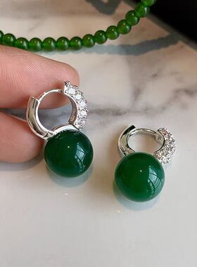 天然绿色玛瑙新中式复古耳环女轻奢高级耳坠玉髓耳饰玉石秋冬耳扣