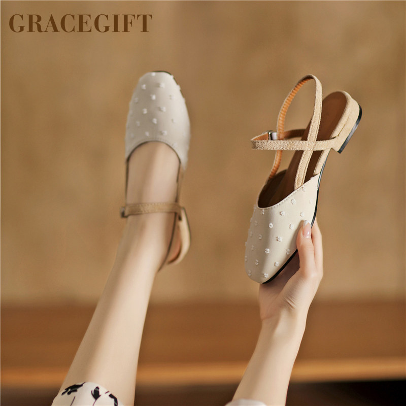 grace gift平跟新款包头后空粗跟气质优雅圆头一字扣带时装凉鞋女