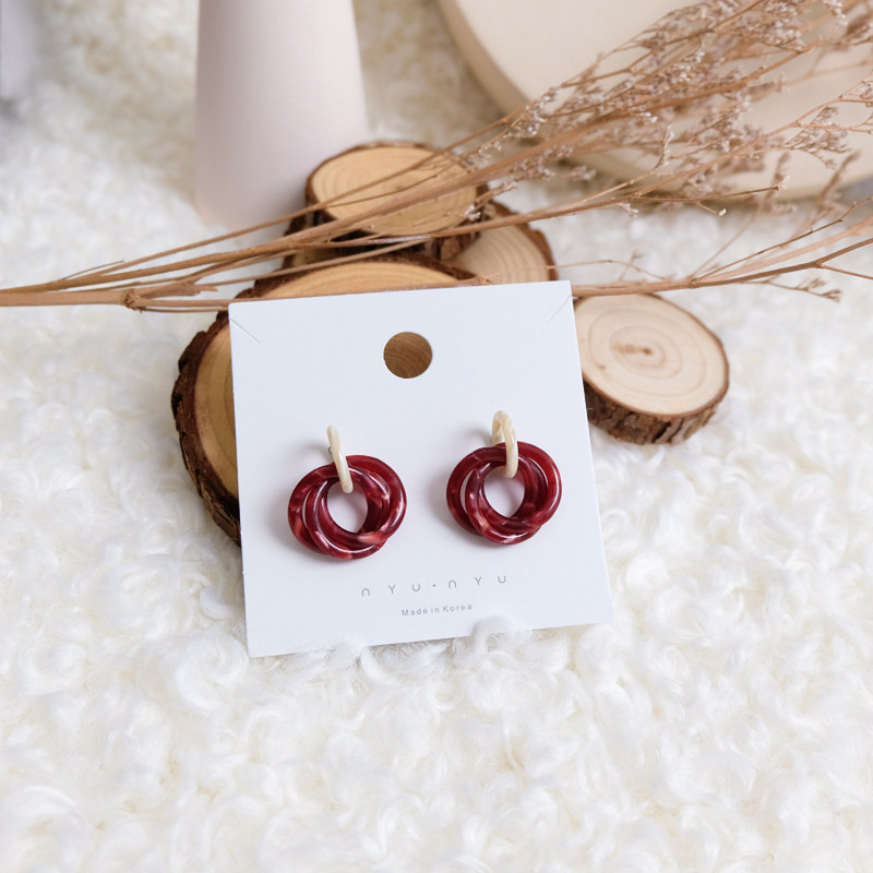 熙熙酱韩国东大门订单缠绕立体精致气质流行款百搭复古耳钉耳环