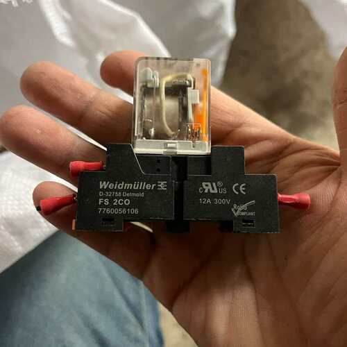 议价继电器DRM270024LT，底座D-32758，成