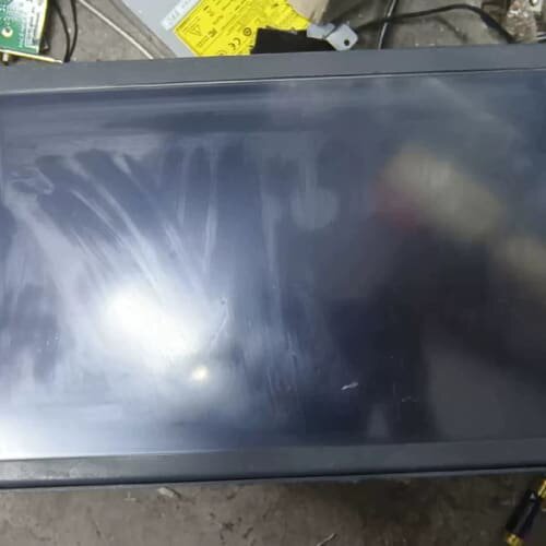 议价j1900工控机触控屏幕全金属外壳，成色如图缺几个螺丝，功能