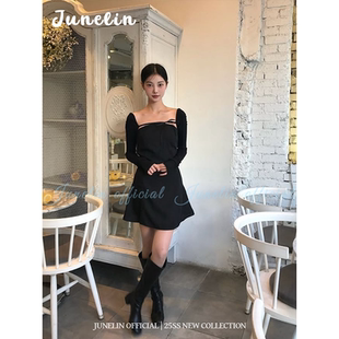 六月林 2025韩国博主同款秋冬新款甜美假两件系带露肩连衣裙女