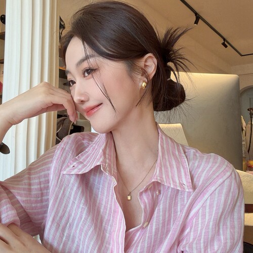 度假显白粉色条纹宽松亚麻衬衫