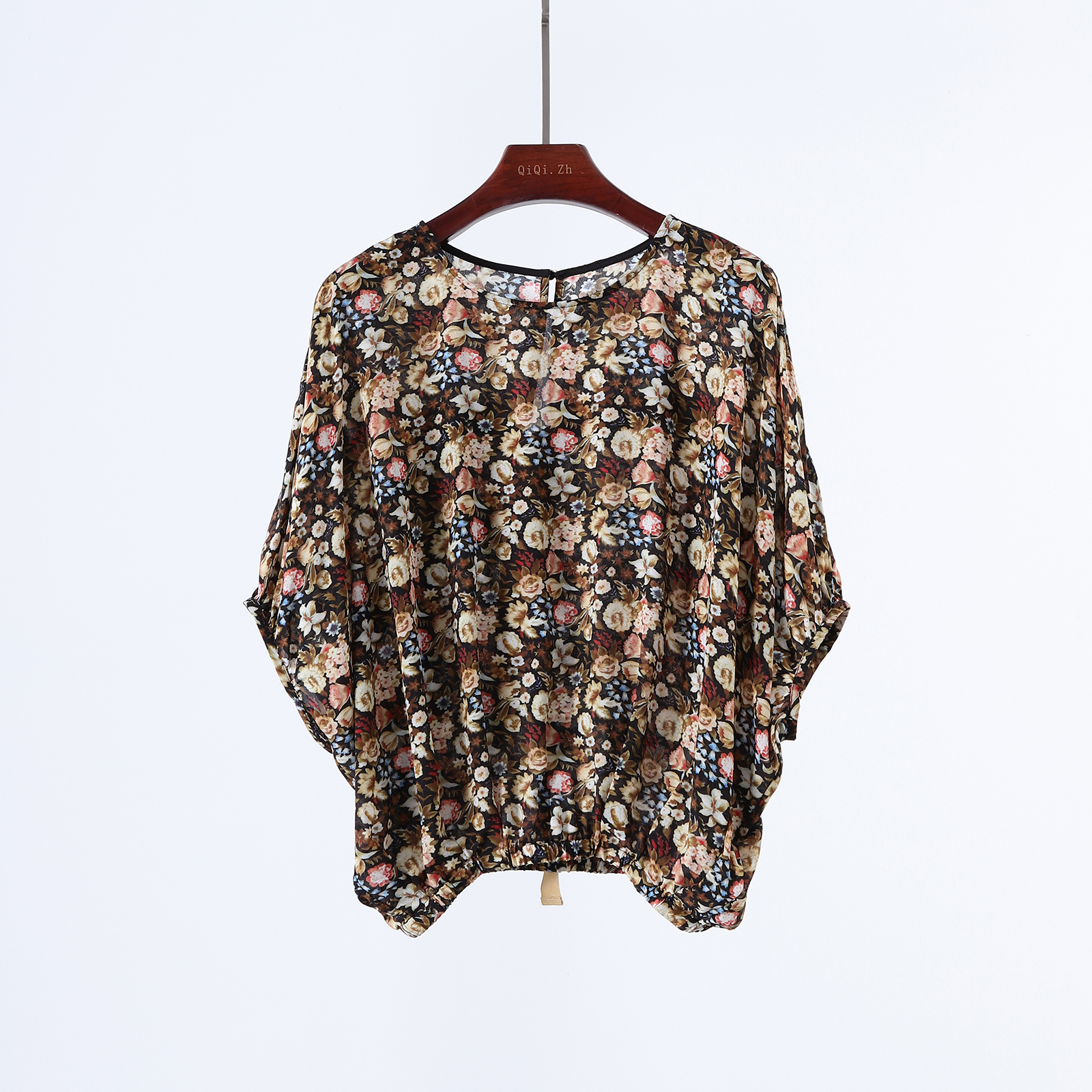 复古油画印花真丝蝙蝠袖上衣