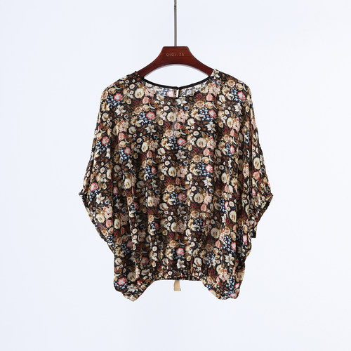 复古油画印花真丝蝙蝠袖上衣