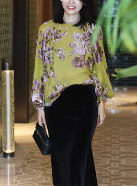 金丝植绒灯笼袖上衣女