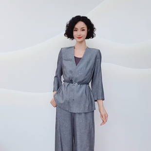1059 春秋款时尚气质细闪V领七分袖外套打底衫直筒阔腿裤三件套