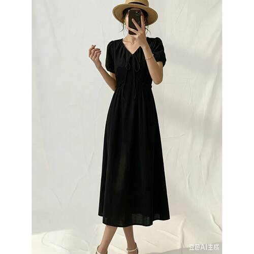 5757 夏季新款法式简约风纯色V领短袖连衣裙PML