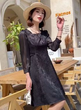 L006 春秋时尚轻奢设计缇花面料显瘦百搭气质连衣裙