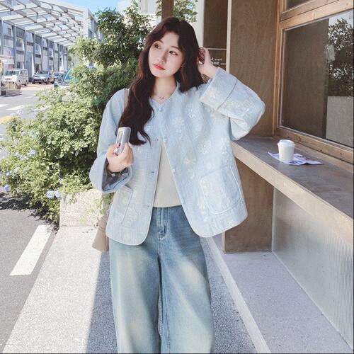 浅蓝色新中式国风短外套女2025秋季巨好看提花气质精致小个子上衣