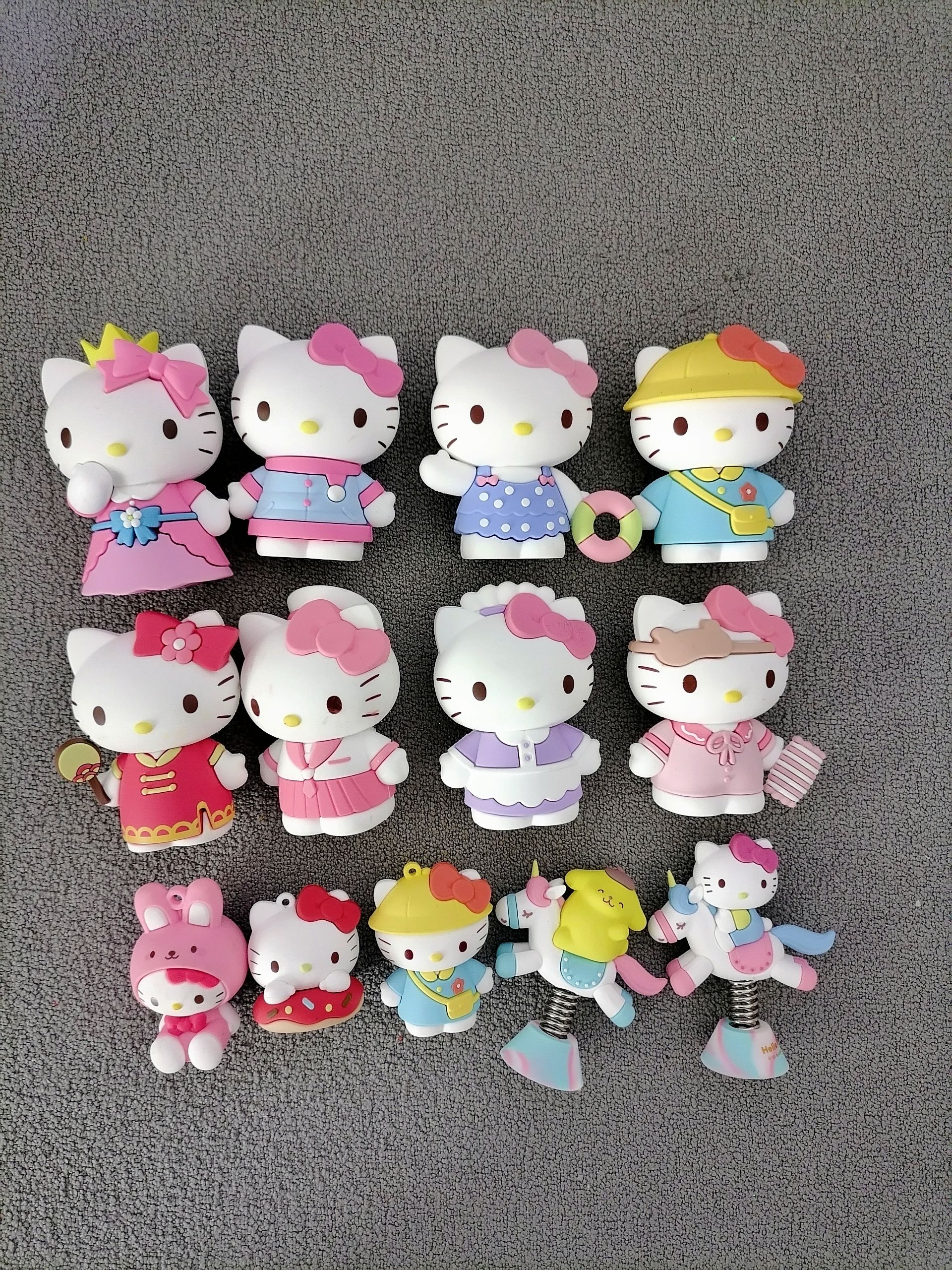 正版散货hellokitty手办盲盒三丽鸥公仔摆件车内饰品可爱生日礼物 模玩/动漫/周边/娃圈三坑/桌游 潮玩盲盒 原图主图