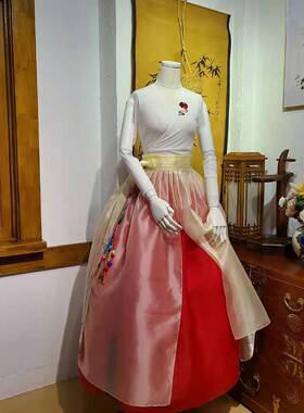 朝鲜族民族服装舞蹈练习上衣和裙子跳舞穿的韩服胸花挂件H-S11157