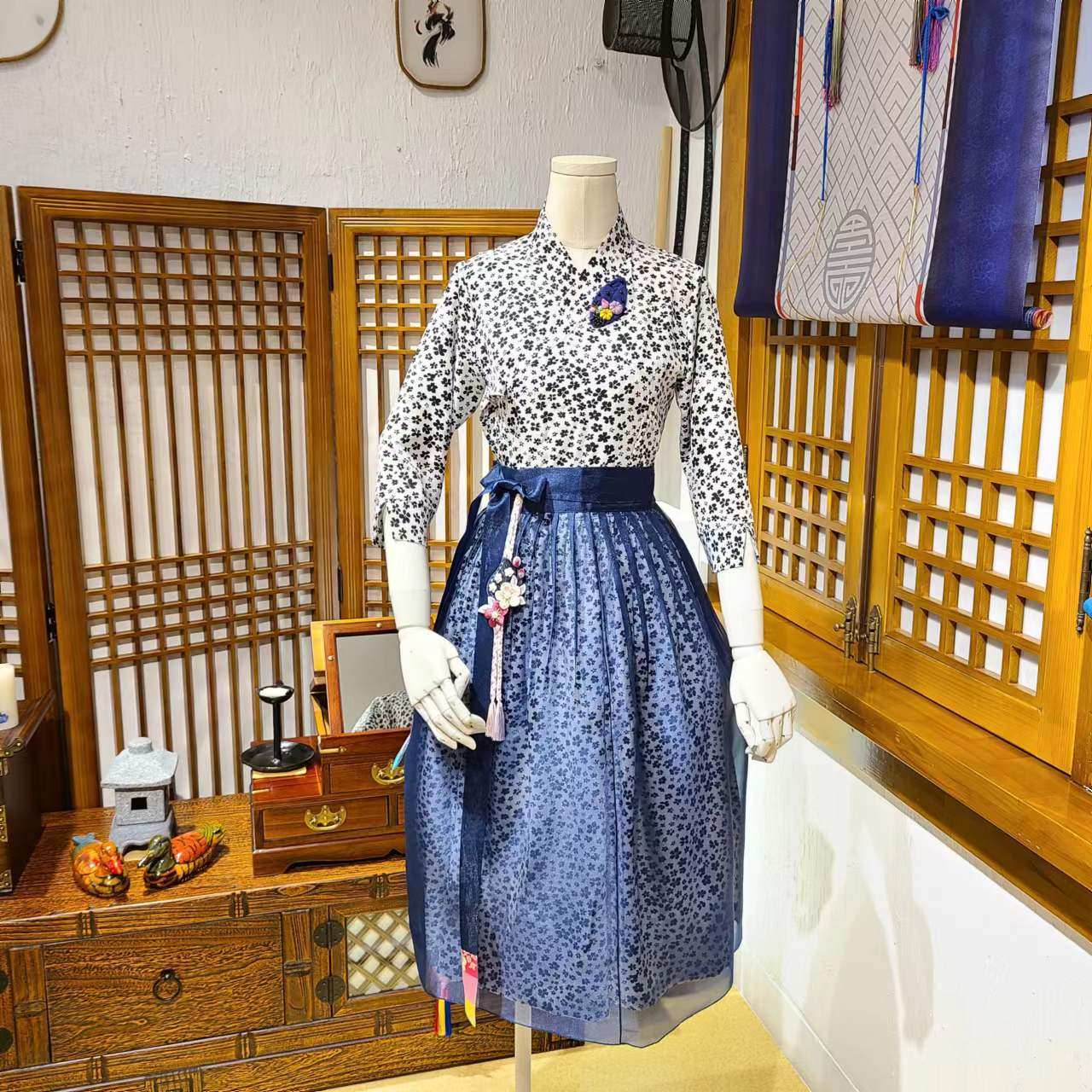 朝鲜族平时穿的生活韩服连衣裙包含外层薄纱有弹力很舒服H-S22043