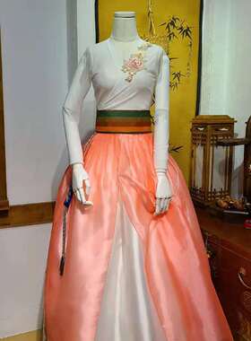 朝鲜族民族服装舞蹈练习上衣和裙子跳舞穿的韩服胸花挂件H-S11219