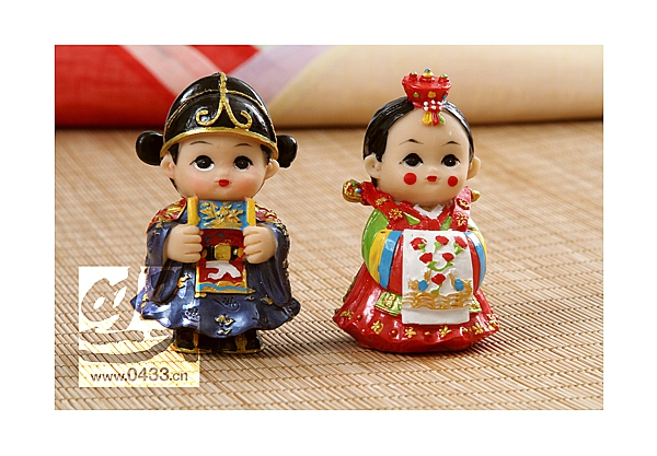 韩国传统工艺品 树脂人偶 韩服娃娃 韩式摆设品 新郎新娘H-P01834