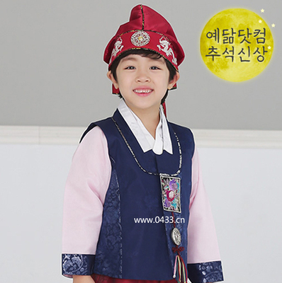 舞台表演男童朝鲜族韩服