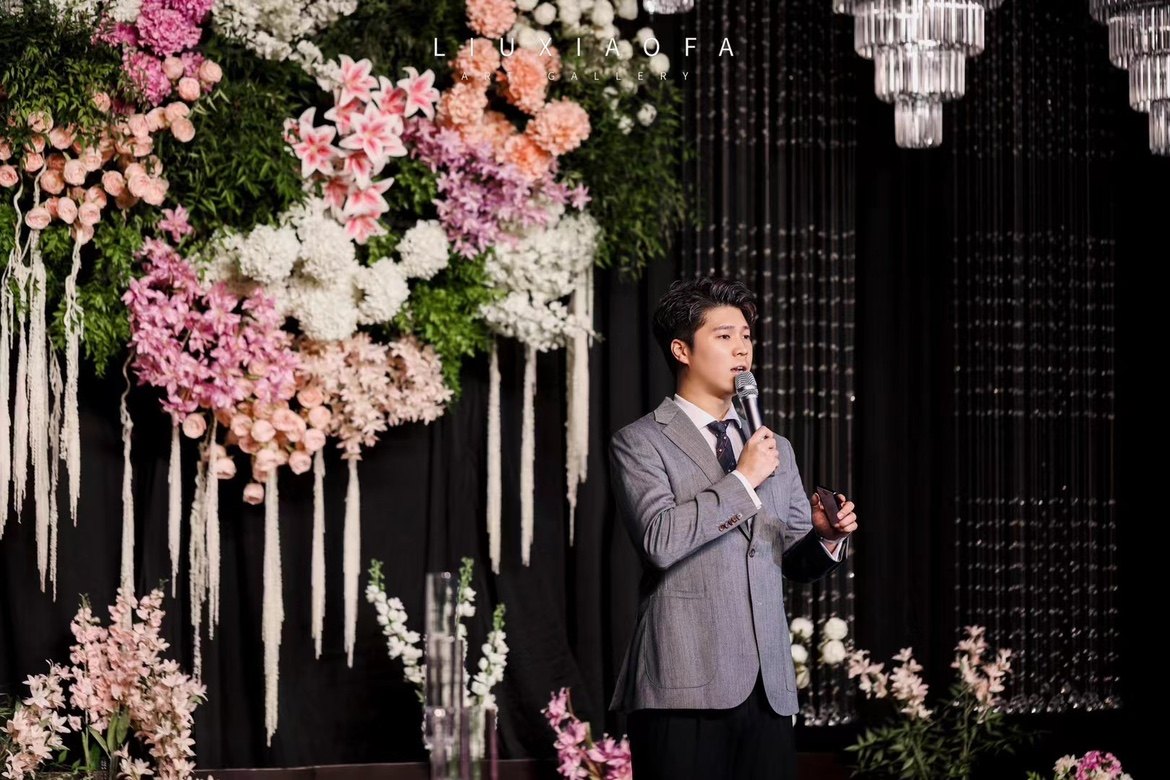 宁波司仪 婚车租赁 摄影 摄像  司仪 化妆师 婚礼管家 婚纱  服务