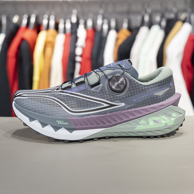 李宁男子越野跑鞋减震回弹