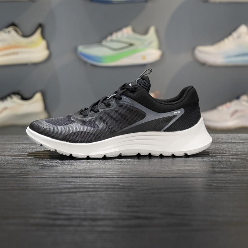 李宁男子休闲慢跑鞋2025春季新款时尚百搭减震防滑运动鞋ARSV071
