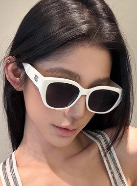 复古白框方框猫眼墨镜女潮高级感