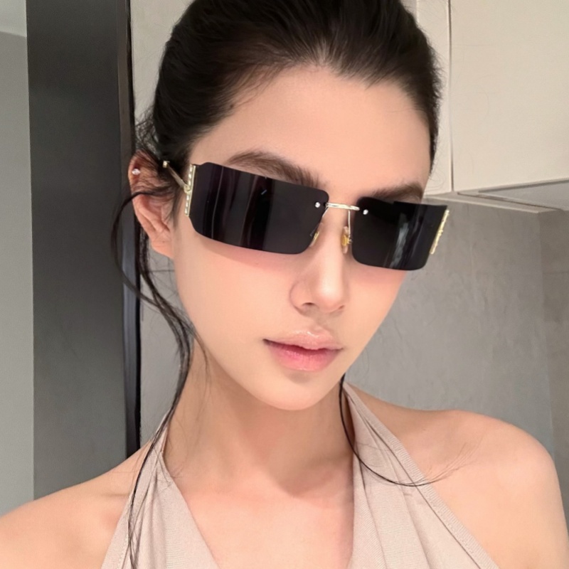 欧美风无边框镶钻金属高级感墨镜