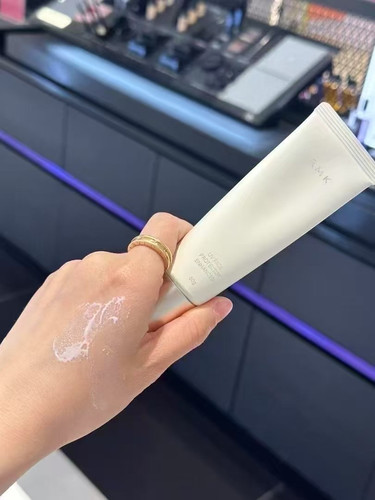 RMK现货日本防晒霜高效uv防护乳清爽裸感不油腻成膜快spf50