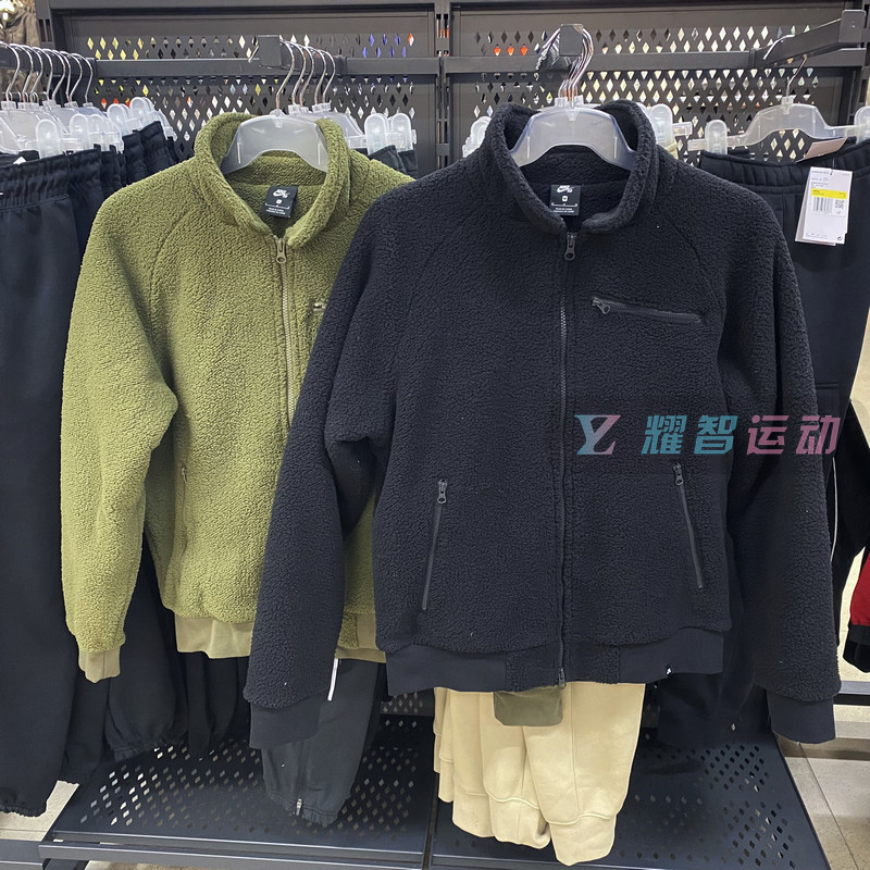 Nike运动休闲防风保暖男子翻领