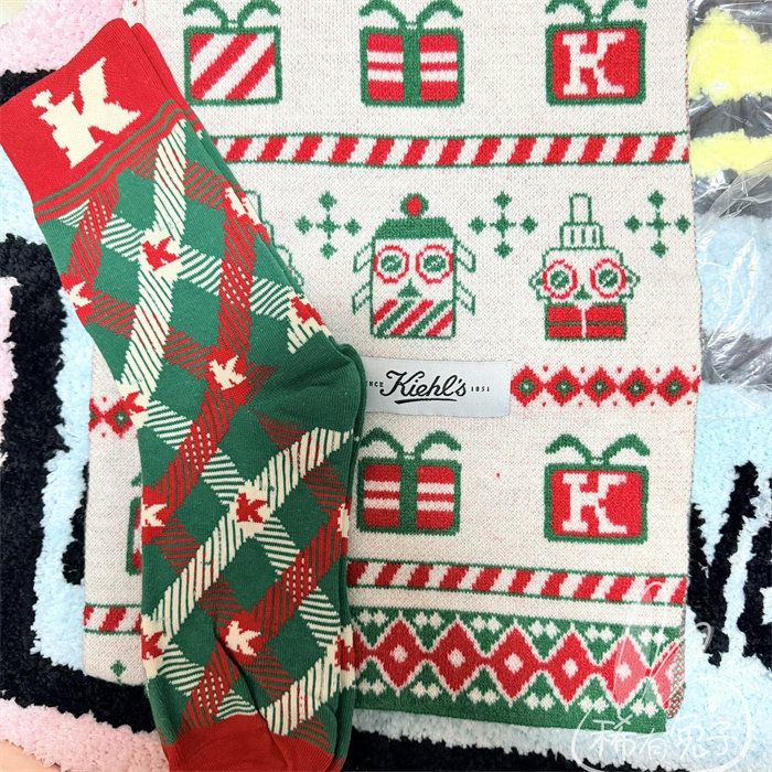 送手提袋科颜氏冬季圣诞新年套装袜子围巾保暖围脖 厚实柔软礼物