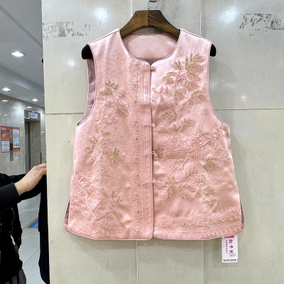 虹千丽2059 珍珠单排扣圆领重工刺绣花缎面国风马甲外套欧货春装