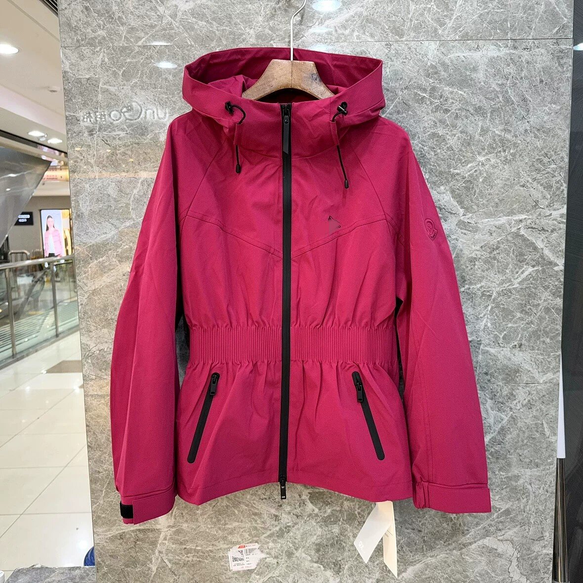 C68136 时尚压褶松紧小蛮腰双拉链连帽小个中长冲锋衣女外套秋装