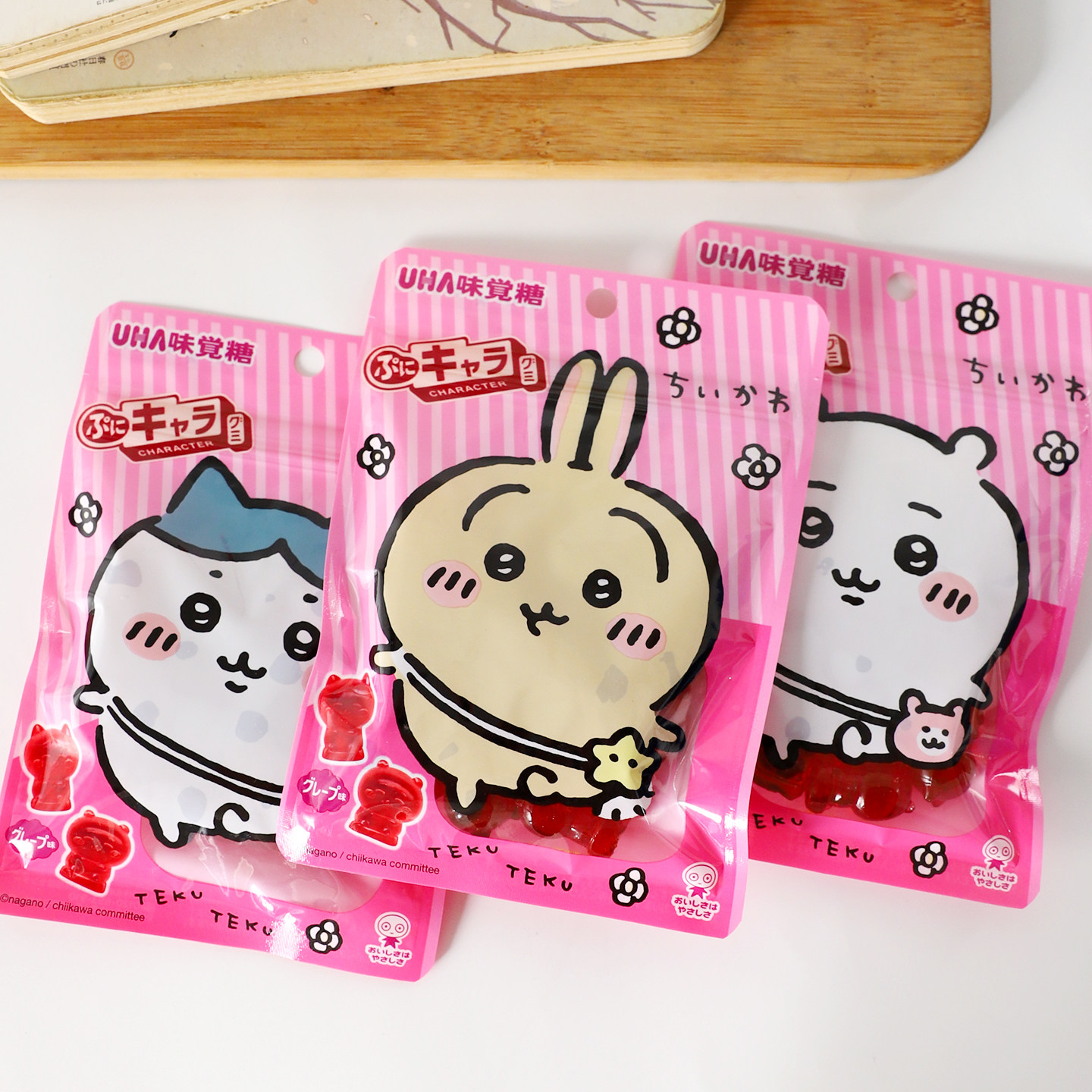 日本进口悠哈吉伊联名葡萄味软糖儿童果汁趣味卡通造型糖果小零食