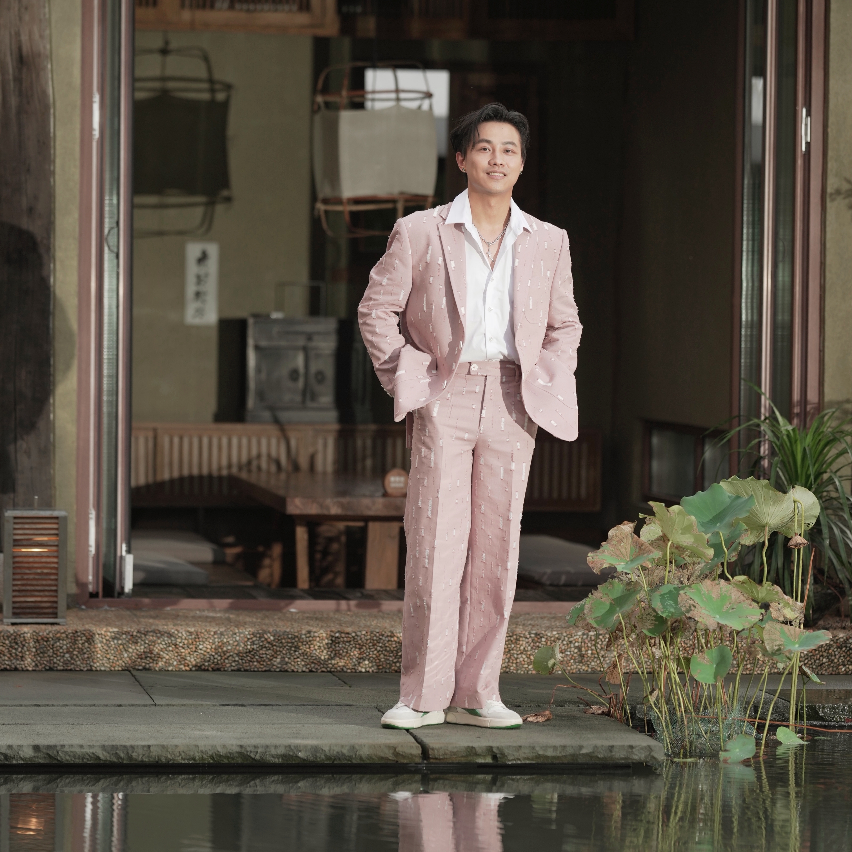 唐新坊原创设计师款粉色牛仔套装