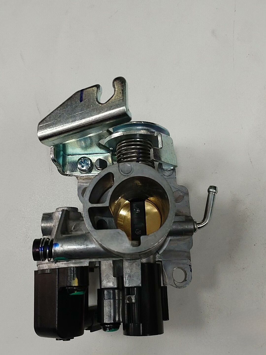 车型WH110T-2D，125T-5C的节气阀带废气管，全新