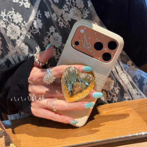 鳄鱼皮纹爱心磁吸iPhone18手机壳