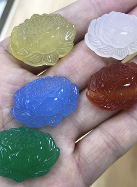 天然玉髓莲花吊坠玛瑙转运花挂件项链冰透雪莲花玉坠儿童配饰礼物