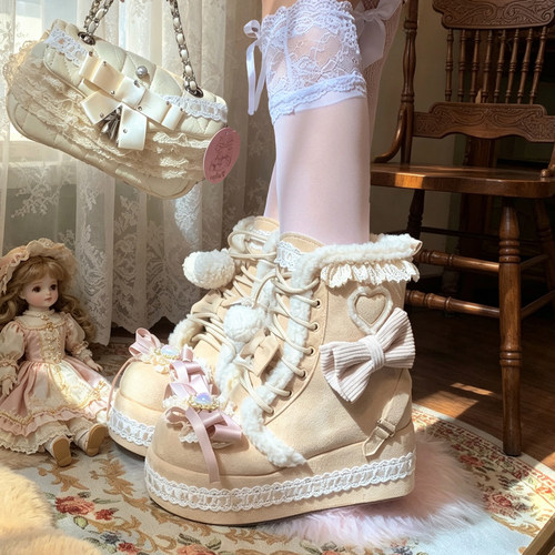 甜核米色Lolita爱心毛绒雪地靴