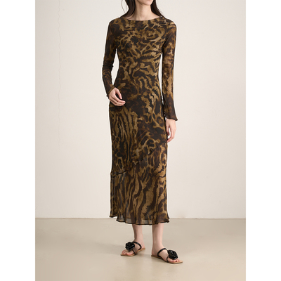 复古斜裁豹纹印花连衣裙