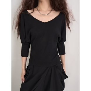 螺纹弹力有筋骨半袖 复古时髦大U领 束口上衣 极简利落 LANVIVIER