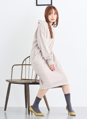 日本wite nicole宽松中长款秋冬加绒加厚卫衣连衣裙8000+日币